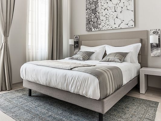 ŁÓŻKO SYPIALNIANE 10