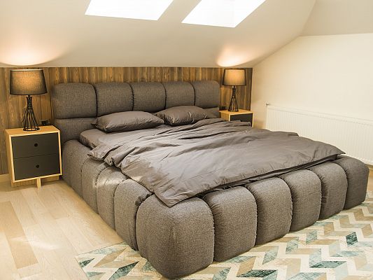 ŁÓŻKO SYPIALNIANE 9