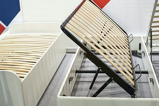 Stelaże i wymiary łóżek sypialnianych